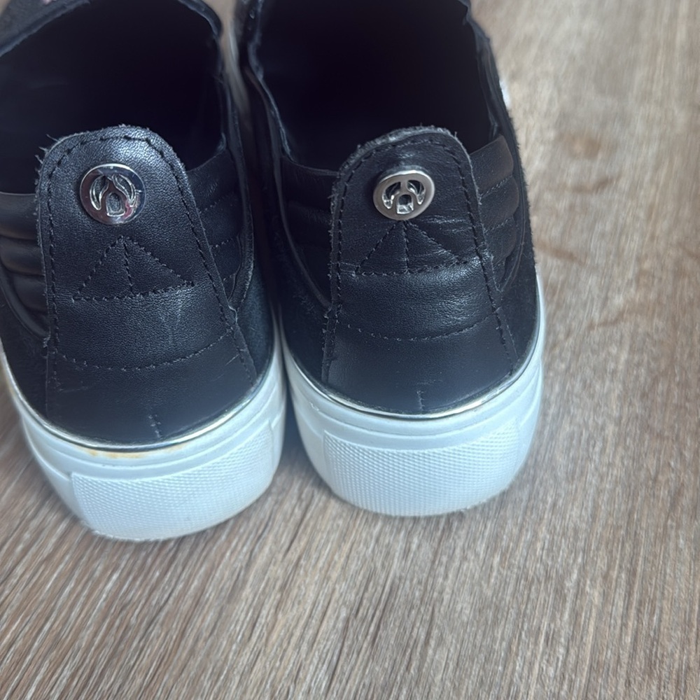 Wishbone Slip On Sneakers - Picture 5 of 6